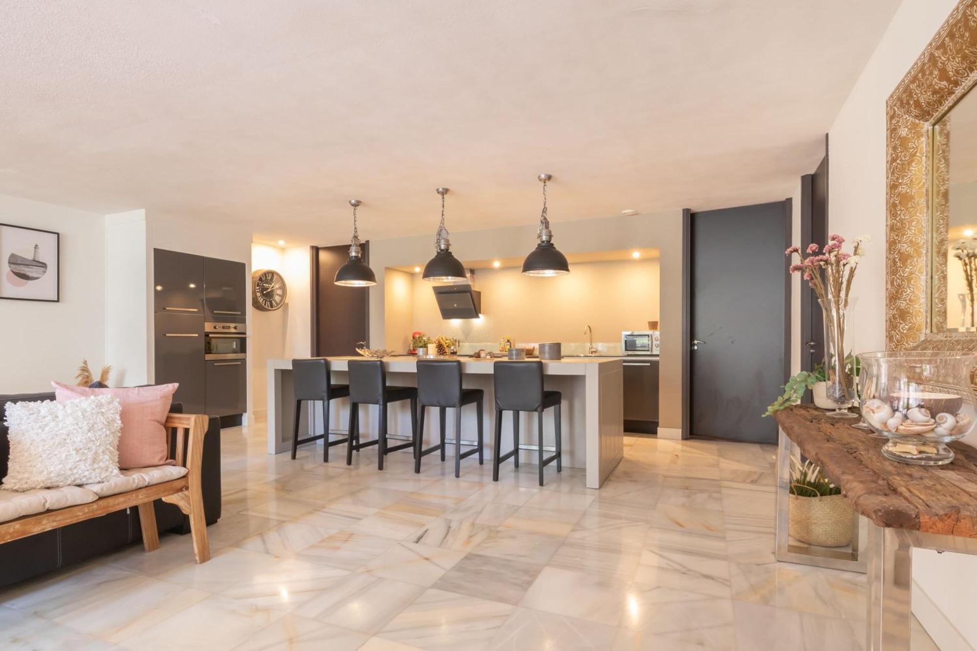 Roy Boston L Appartement *